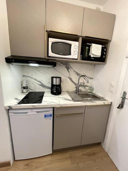Charmant Studio Climatise Avec Parking, Au Coeur De Pietranera, Plage A 500M, Bastia A 2Km Ville-di-Pietrabugno Ngoại thất bức ảnh