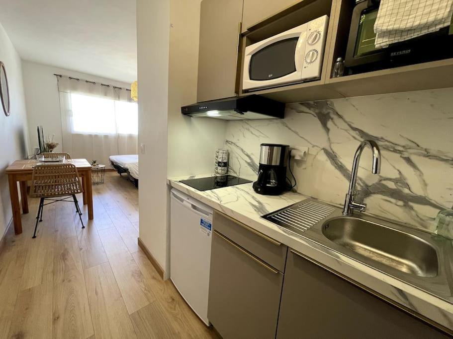 Charmant Studio Climatise Avec Parking, Au Coeur De Pietranera, Plage A 500M, Bastia A 2Km Ville-di-Pietrabugno Ngoại thất bức ảnh